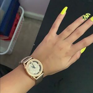 Victoria wieck BH watch rose gold